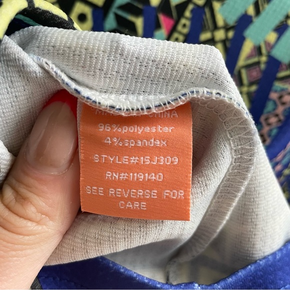 Aztec print sleeveless Bodycon mini Dress - Picture 7 of 7